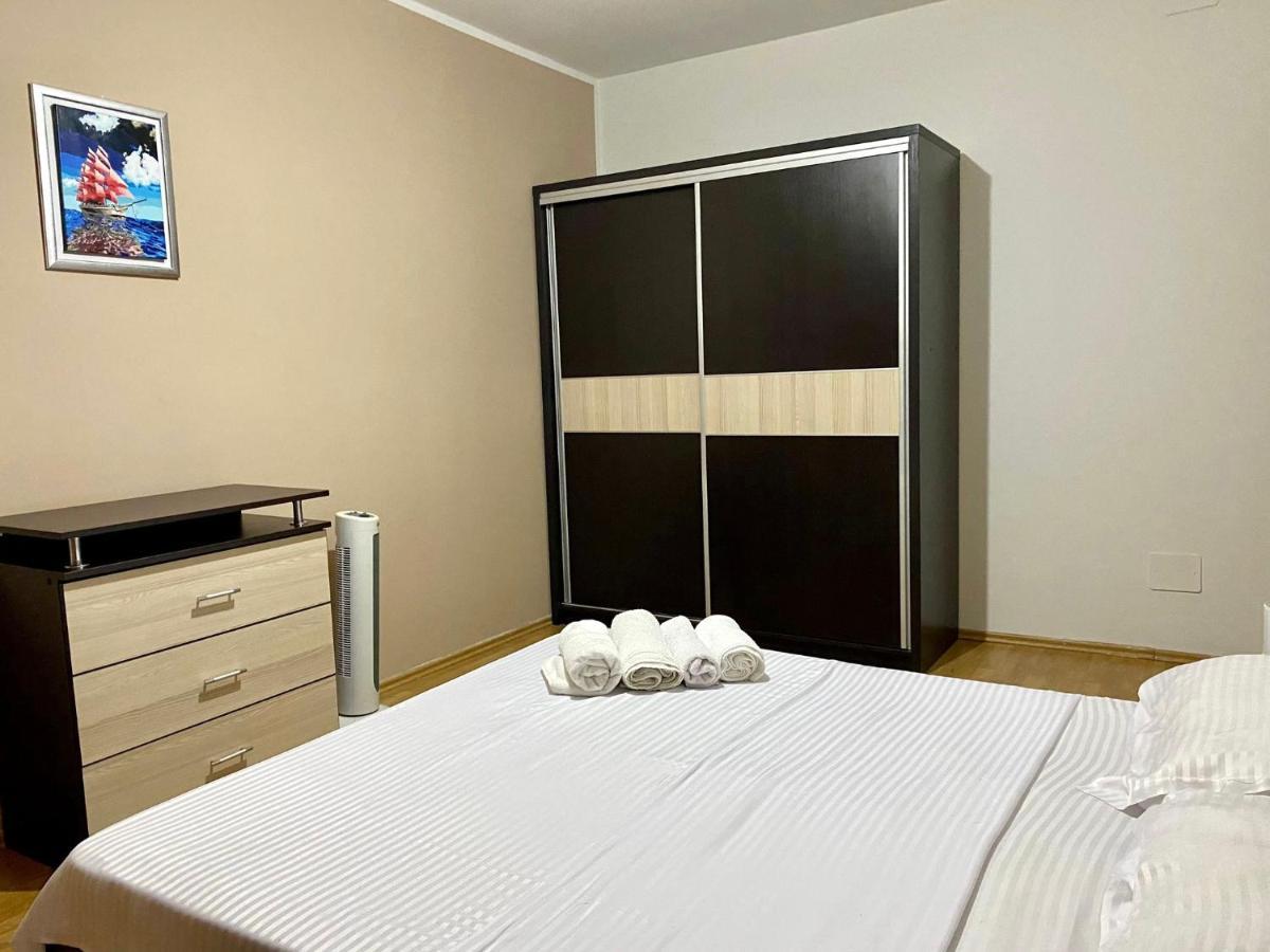 Sky Modern 1 Bedroom Apt W Free Parking Bucarest Exterior foto