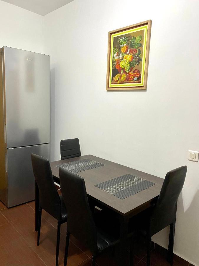 Sky Modern 1 Bedroom Apt W Free Parking Bucarest Exterior foto